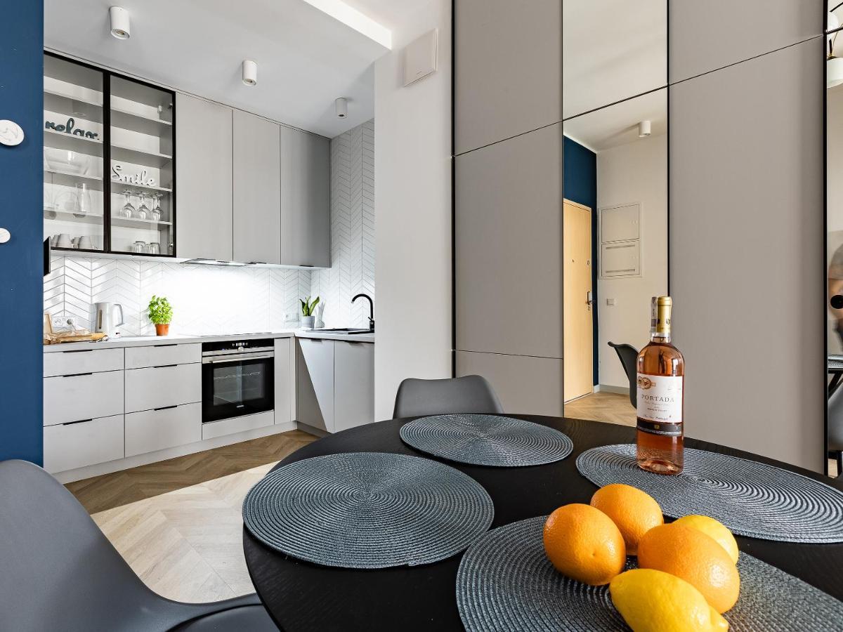 Kolejowa Aparthotel Warsawa Bagian luar foto